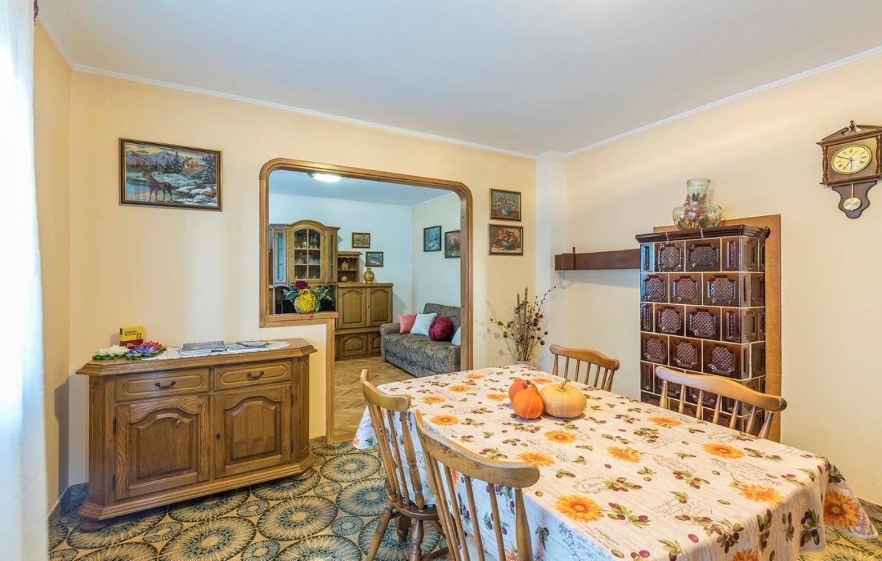 Ferienhaus Zora With Whirlpool Sveti Lovrec Pazenaticki Екстер'єр фото