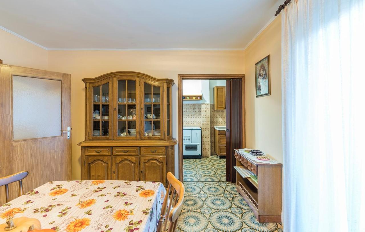 Ferienhaus Zora With Whirlpool Sveti Lovrec Pazenaticki Екстер'єр фото